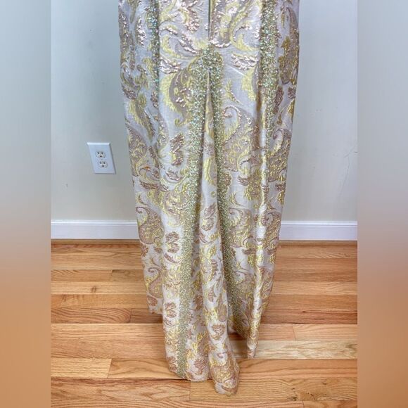 1960s Handmade Golden Brocade Short Sleeve Gown - Picture 7 of 10